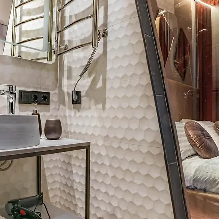 Апартаменты Luxury Upscale On 18 M Zhitomirska