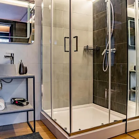 Luxury Upscale On 18 M Zhitomirska Апартаменты Киев