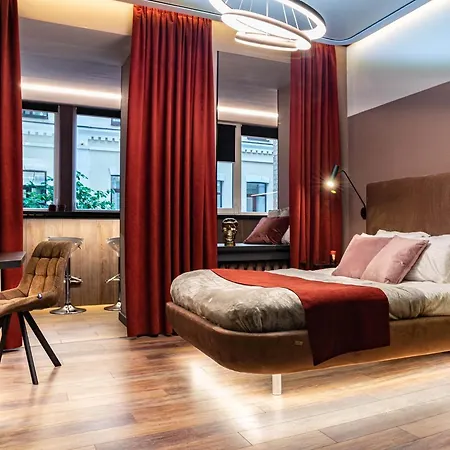 Luxury Upscale On 18 M Zhitomirska Apartment *