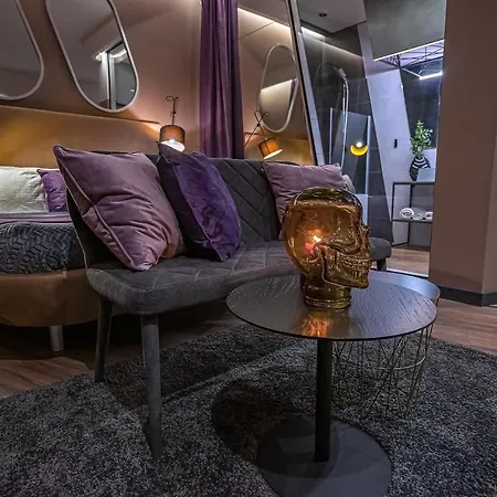 Apartment Luxury Upscale On 18 M Zhitomirska *