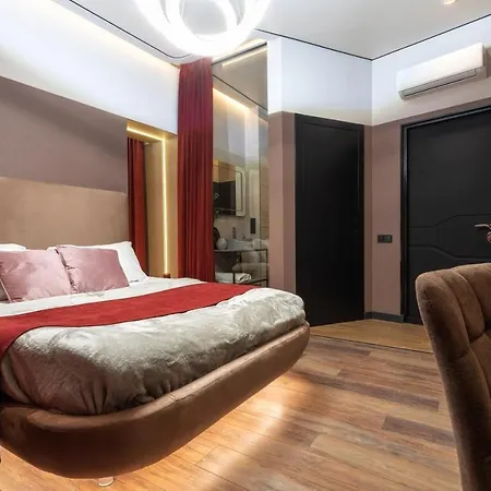 Luxury Upscale On 18 M Zhitomirska Apartment *
