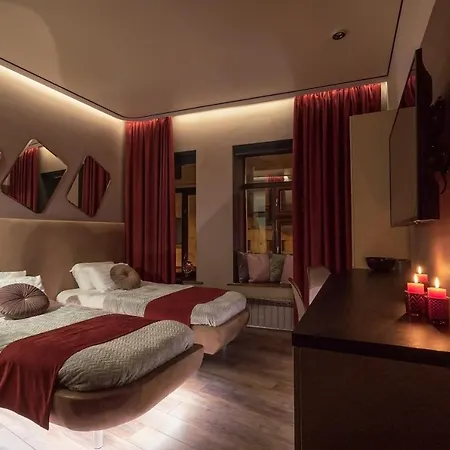 Luxury Upscale On 18 M Zhitomirska Apartment *