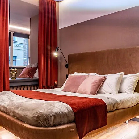 Luxury Upscale On 18 M Zhitomirska דירה